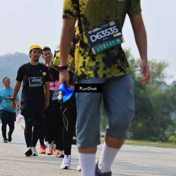 Runner Photo 7056597