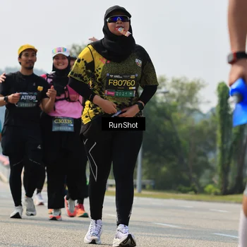Runner Photo 7056600