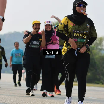 Runner Photo 7056612