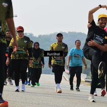 Runner Photo 7056625