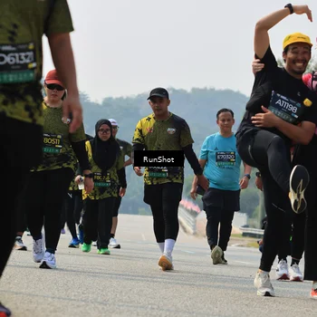 Runner Photo 7056631