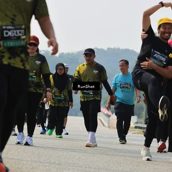 Runner Photo 7056634