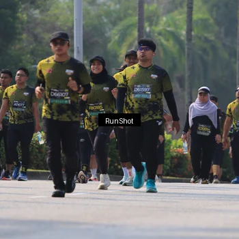 Runner Photo 7056648
