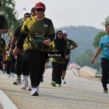 Runner Photo 7056651