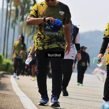 Runner Photo 7056702