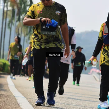 Runner Photo 7056707