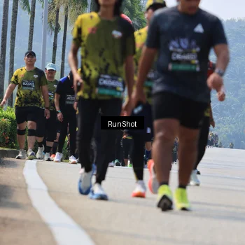 Runner Photo 7056735