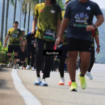 Runner Photo 7056740