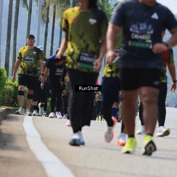 Runner Photo 7056745