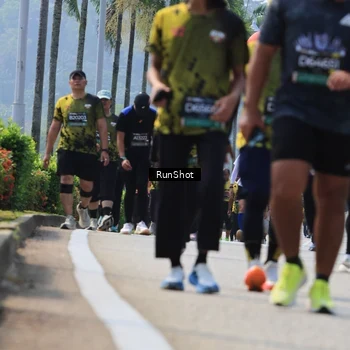 Runner Photo 7056748