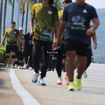 Runner Photo 7056759