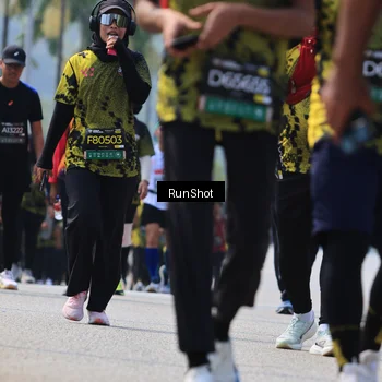 Runner Photo 7056772