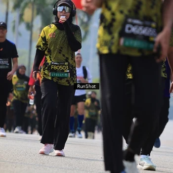 Runner Photo 7056781
