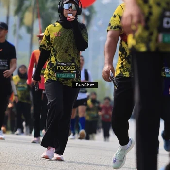 Runner Photo 7056792