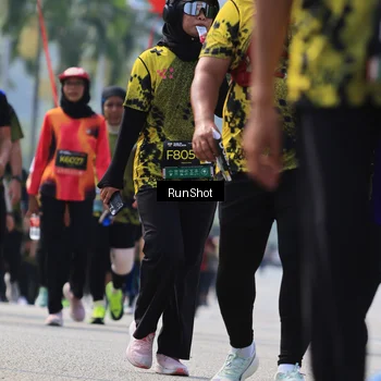 Runner Photo 7056800