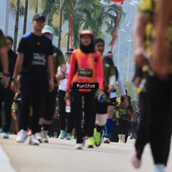 Runner Photo 7056803