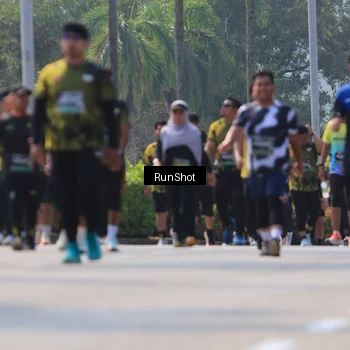 Runner Photo 7056816