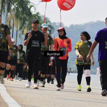 Runner Photo 7056831