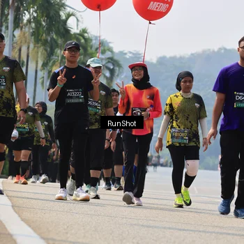 Runner Photo 7056837