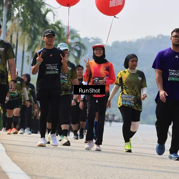 Runner Photo 7056838