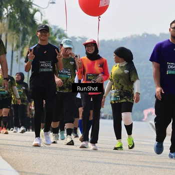 Runner Photo 7056841