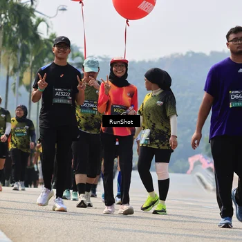 Runner Photo 7056849