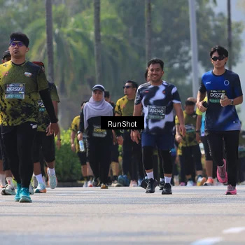 Runner Photo 7056851