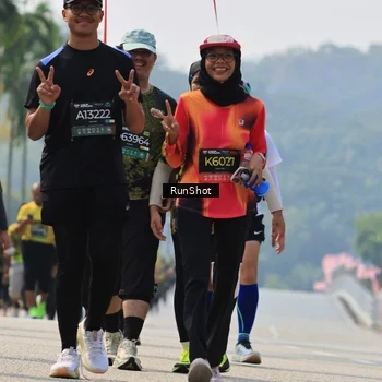 Runner Photo 7056853