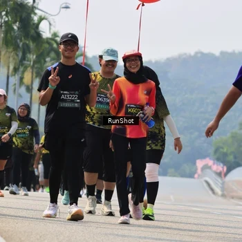 Runner Photo 7056857