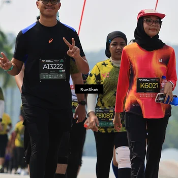 Runner Photo 7056875