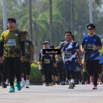 Runner Photo 7056915