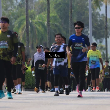 Runner Photo 7056942