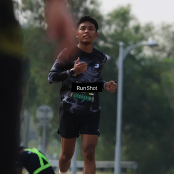 Runner Photo 7056965