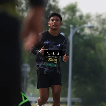 Runner Photo 7056966