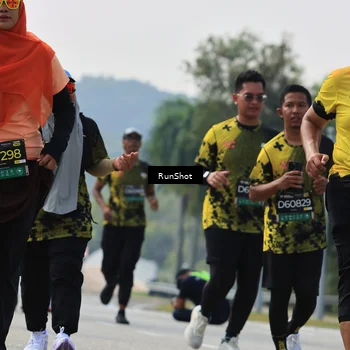 Runner Photo 7057002