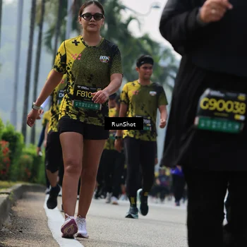 Runner Photo 7057003