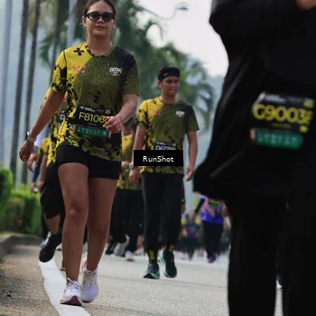 Runner Photo 7057004