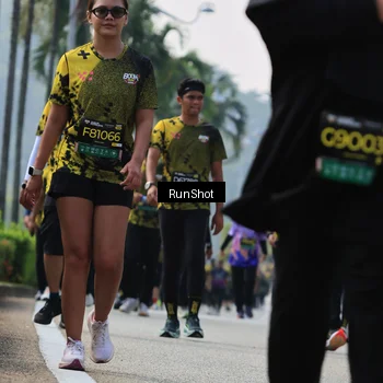 Runner Photo 7057006