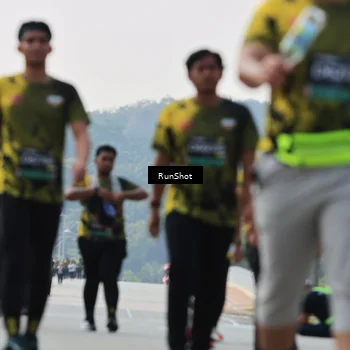 Runner Photo 7057040