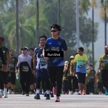Runner Photo 7057042
