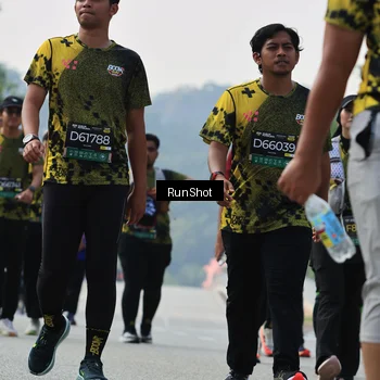 Runner Photo 7057048