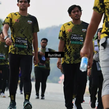 Runner Photo 7057054