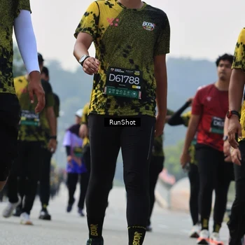 Runner Photo 7057070