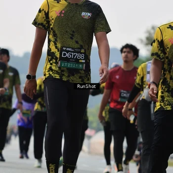 Runner Photo 7057073