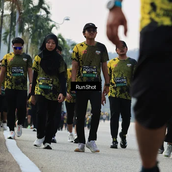 Runner Photo 7057095