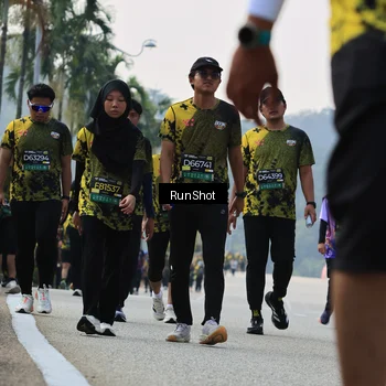 Runner Photo 7057099