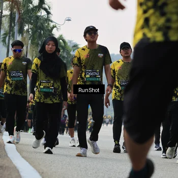 Runner Photo 7057101