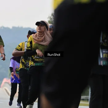 Runner Photo 7057102