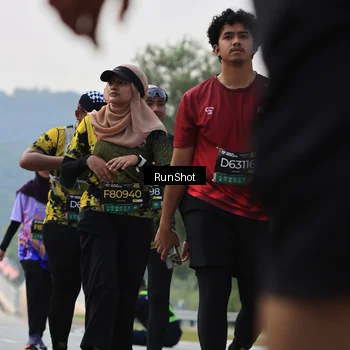 Runner Photo 7057104