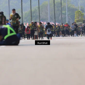 Runner Photo 7057106